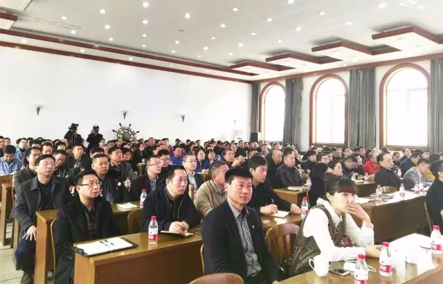 遼漁集團(tuán)邀請(qǐng)王吉鵬舉行講座：《國(guó)企改革下的企業(yè)轉(zhuǎn)型升級(jí)與管理創(chuàng)新》