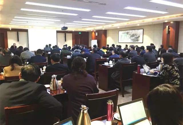 王吉鵬受邀為國家電投系統(tǒng)總法律顧問專題講授企業(yè)法人治理