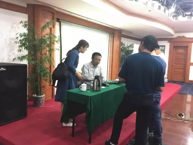 讓企業(yè)文化重構(gòu)推動(dòng)戰(zhàn)略調(diào)整成功——和王吉鵬一起走進(jìn)青啤、海爾！