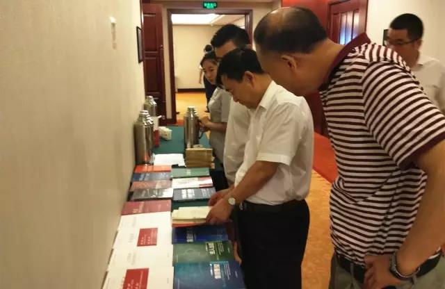 王吉鵬受邀為中國有色集團(tuán)中高層領(lǐng)導(dǎo)干部講課：《國企改革下的企業(yè)轉(zhuǎn)型升級(jí)與管理創(chuàng)新》